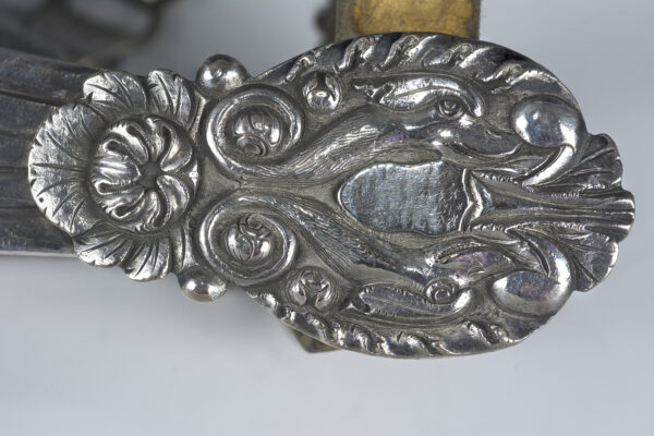 Par de Espuelas Nazarenas de plata platero Serantes - Image 3