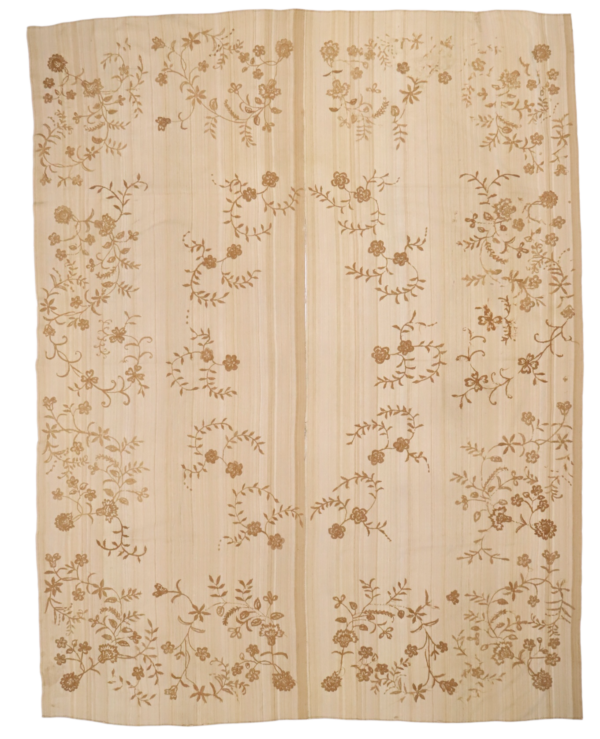 Poncho de vicuña bordado
