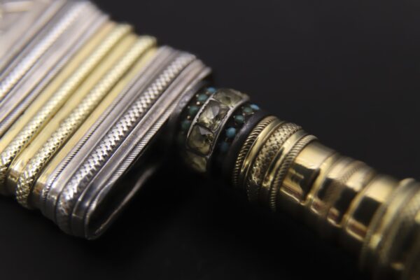 Cuchillos Brasileños de Plata, Oro y Diamantes - Image 12
