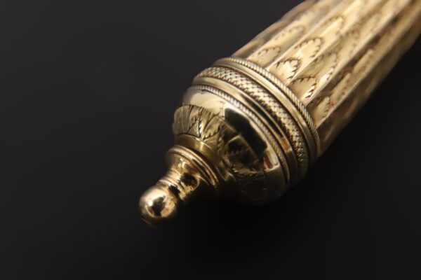 Cuchillos Brasileños de Plata, Oro y Diamantes - Image 9