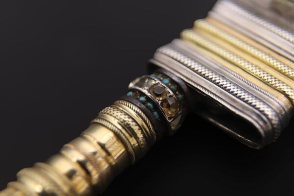 Cuchillos Brasileños de Plata, Oro y Diamantes - Image 11