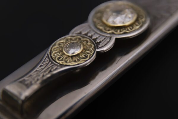 Cuchillos Brasileños de Plata, Oro y Diamantes - Image 10