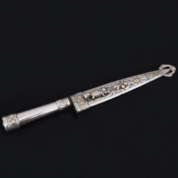 Cuchillo verijero